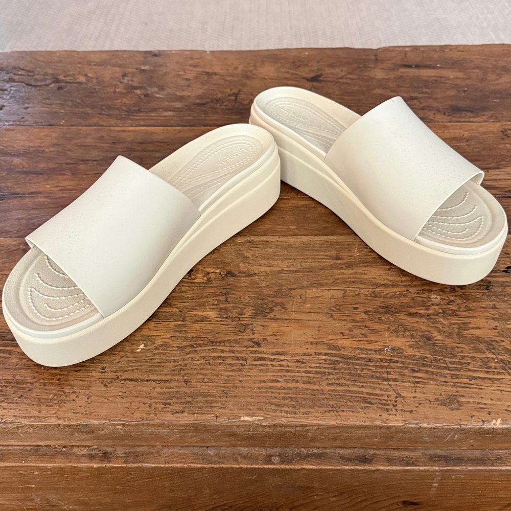 Crocs Cream Brooklyn Slide Platform Sandal Size 11 - Picture 6 of 8